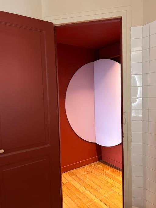 Un Fabuleux Decor Pour Un Chaleureux Appartement パリ エクステリア 写真