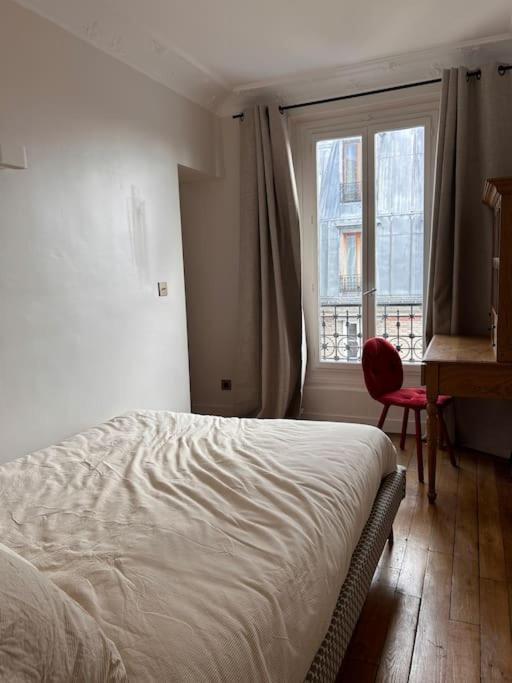 Un Fabuleux Decor Pour Un Chaleureux Appartement パリ エクステリア 写真