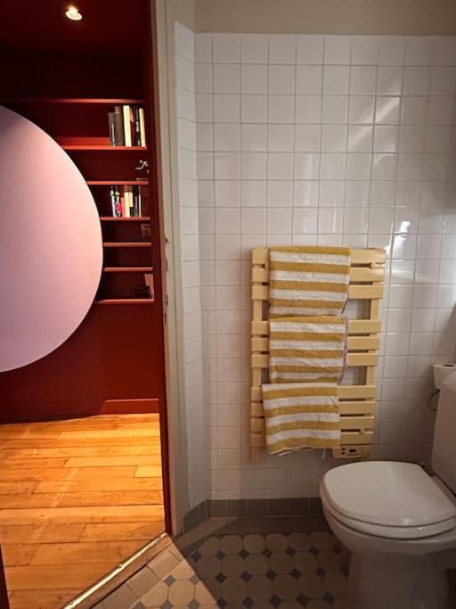 Un Fabuleux Decor Pour Un Chaleureux Appartement パリ エクステリア 写真